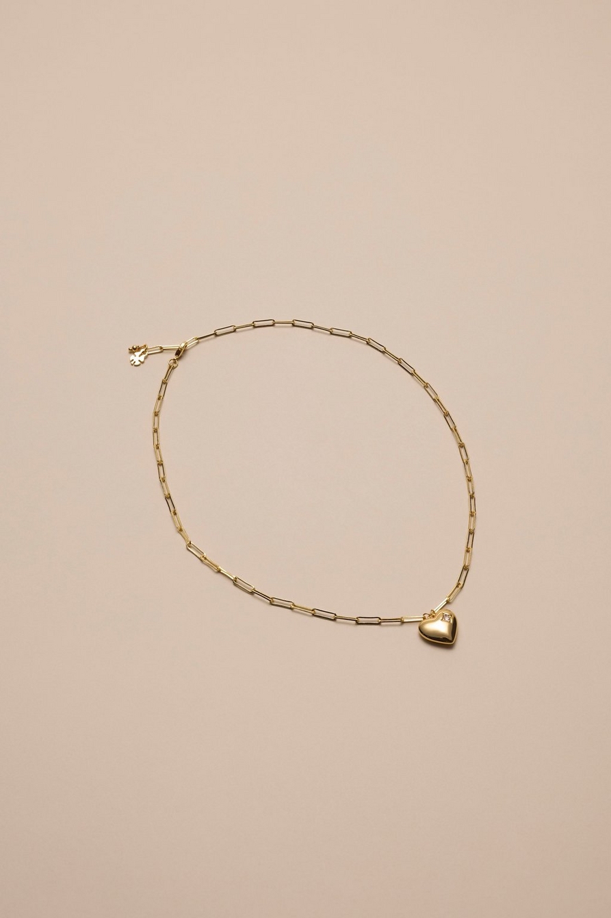 chain link necklace w/ heart pendant